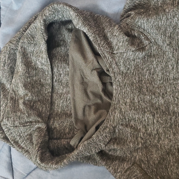 Mens large lululemon lightweight hoodie - Picture 4 of 4